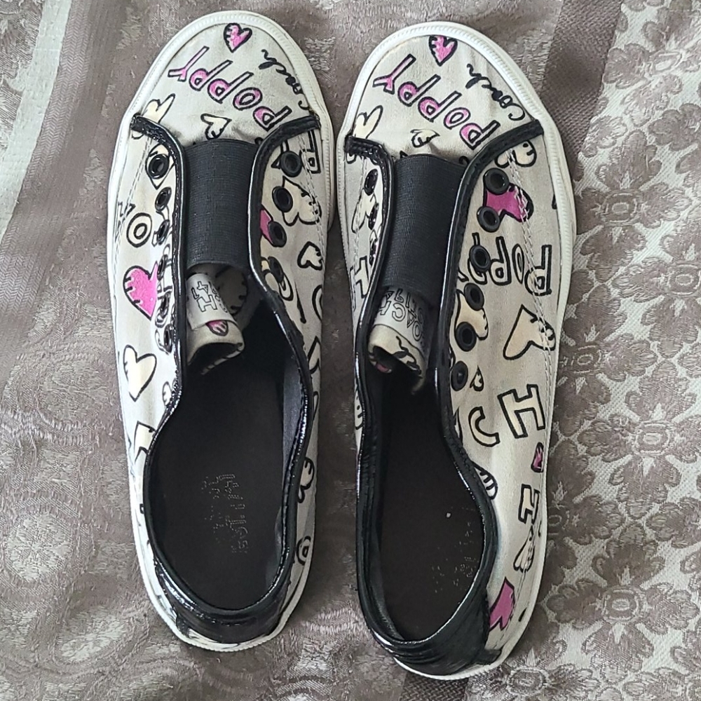 Graphic Coach Size 6.5 Sneakers